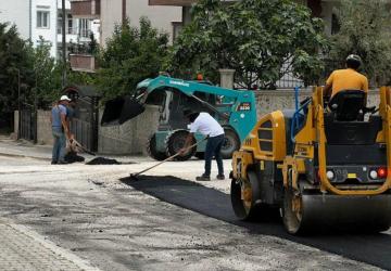 Adıyaman Belediyesi 8 mahallede yama ve dolgu çalışmalarını sürdürüyor - Videolu Haber