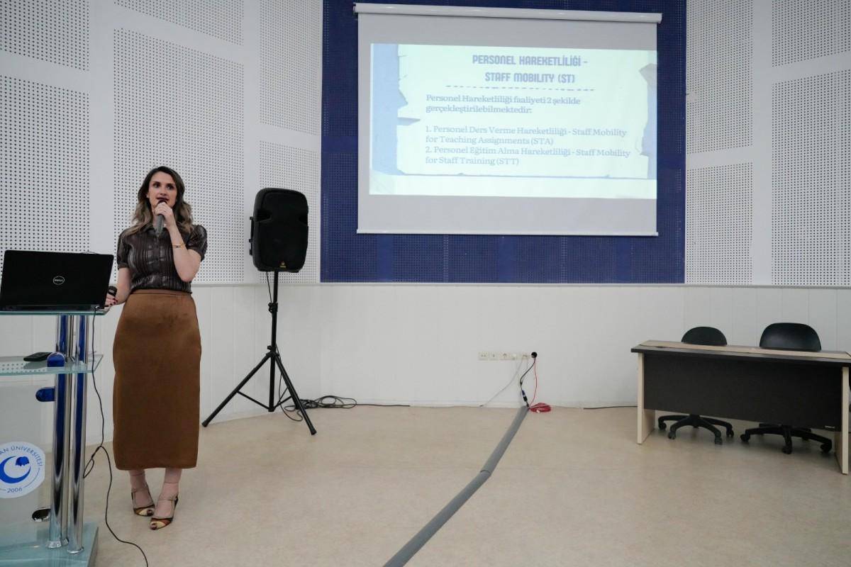 Adıyaman Üniversitesi’nde 'Erasmus+' bilgilendirme günü düzenlendi Adıyaman Üniversitesi’nde 'Erasmus+' bilgilendirme günü düzenlendi