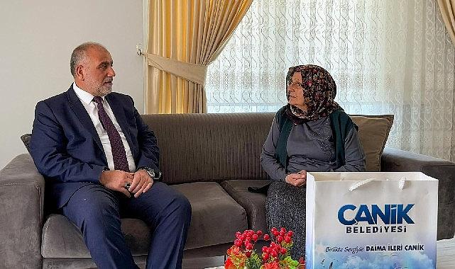 Başkan İbrahim Sandıkçı'dan Şehit Annelerine Ziyaret Başkan İbrahim Sandıkçı'dan Şehit Annelerine Ziyaret