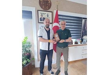 Polat Dede'den Başkan Topaloğlu'na teşekkür ziyareti