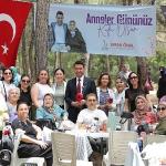 Bayraklı'da Anneler Günü Kutlaması