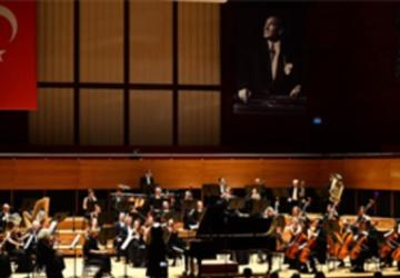 Devlet Senfoni Orkestrası gençler için sahneye çıktı