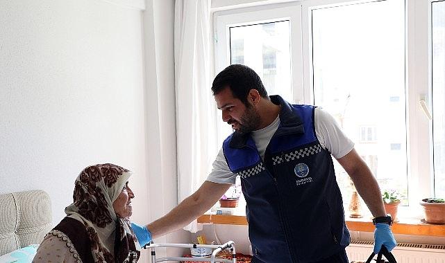 Evde sağlık ve destek hizmeti, yaşamlara dokunuyor. Evde sağlık ve destek hizmeti, yaşamlara dokunuyor.