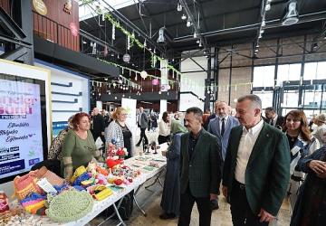 Büyükşehir'den Anneler Günü'ne renkli kutlama