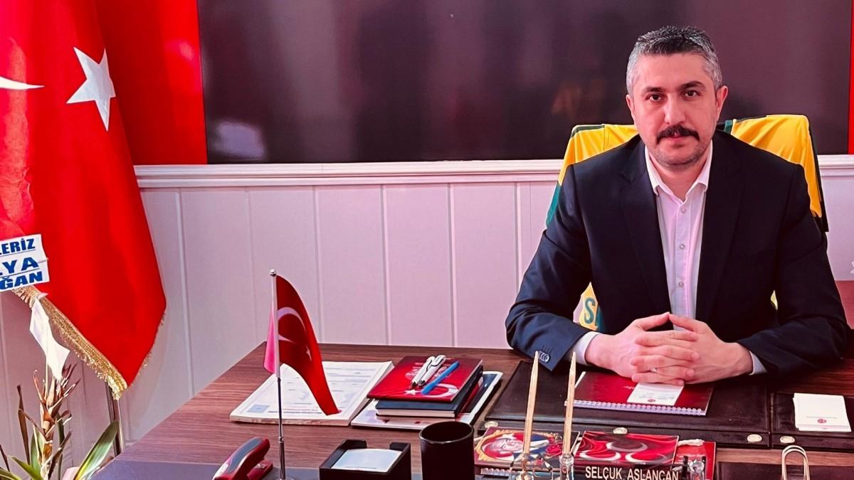 MHP’li Aslancan’dan Önder için dikkat çeken taziye mesajı: 'Mert hasım, muhannet dosttan yeğdir' MHP’li Aslancan’dan Önder için dikkat çeken taziye mesajı: 'Mert hasım, muhannet dosttan yeğdir'