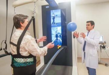 Felçli Hastalar Robot Destekli Tedaviyle Ayağa Kalkıyor