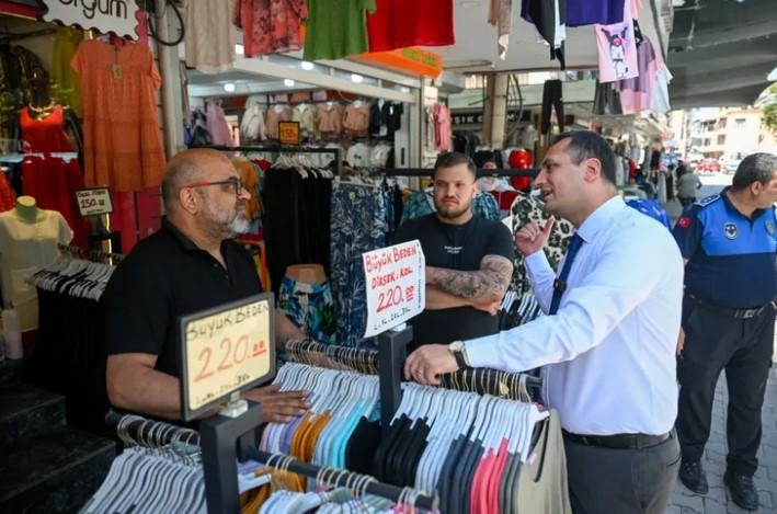 Başkan Ömer Eşki'den Çamdibi Esnafına Ziyaret Başkan Ömer Eşki'den Çamdibi Esnafına Ziyaret