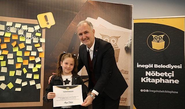 İnegöl Belediyesi Nöbetçi Kitaphanelerinin En'leri Ödüllerini Aldı