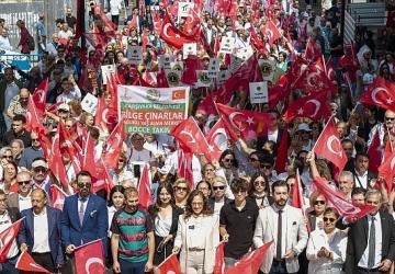 Karşıyaka'da omuz omuza 19 Mayıs yürüyüşü!