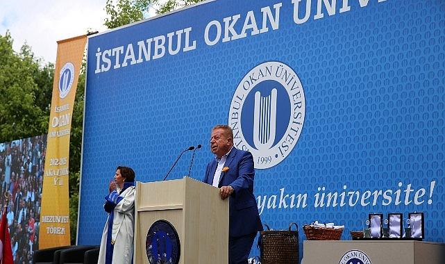 Okan'da mezuniyet sevinci Okan'da mezuniyet sevinci