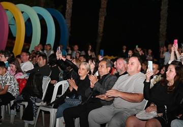 Kemer'de “Yaza merhaba partisi"