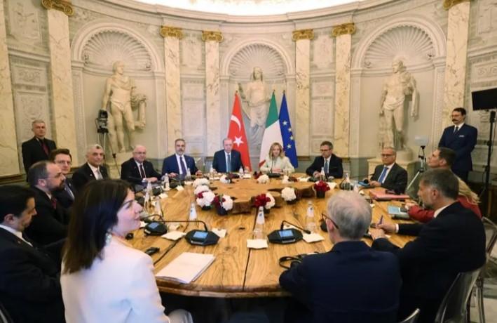 Türkiye ile İtalya Arasında 4. Hükûmetlerarası Zirveye Start Verildi Türkiye ile İtalya Arasında 4. Hükûmetlerarası Zirveye Start Verildi