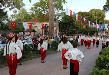 Kocaeli'nde Hıdırellez coşkusu Seka'yı sardı