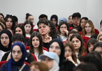 Kocaman Gençlerle Birlikte