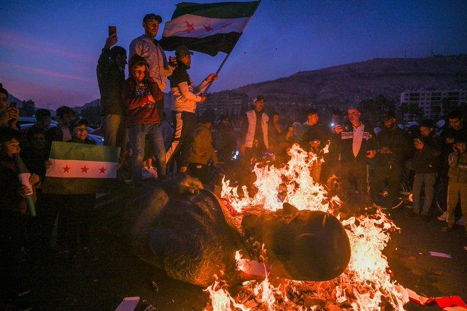 TFMD Yılın Basın Fotoğrafları Ödülleri: 'Suriye Devrimi' fotoğrafı yılın fotoğrafı seçildi TFMD Yılın Basın Fotoğrafları Ödülleri: 'Suriye Devrimi' fotoğrafı yılın fotoğrafı seçildi