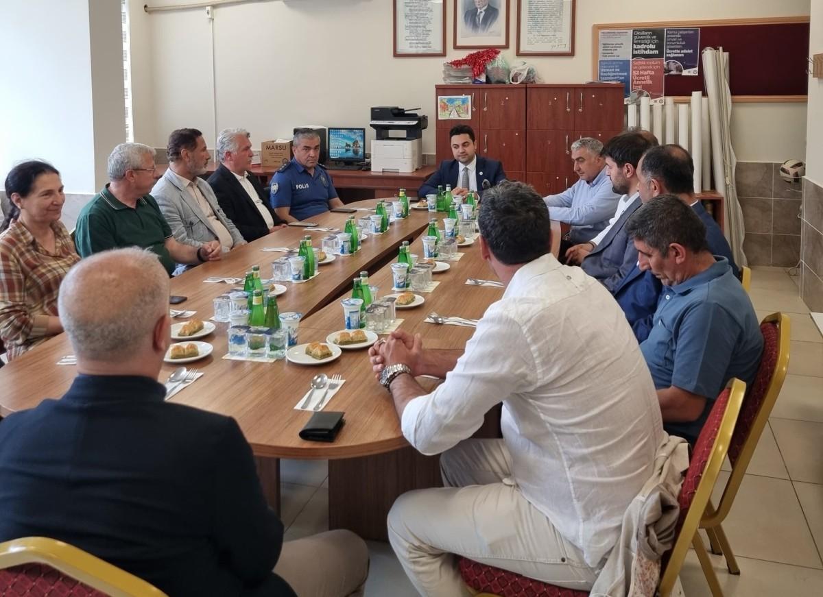 Kaymakam Seyhan Şehit Musa Vuruşkan Ortaokulu'nun etkinliğine katıldı Kaymakam Seyhan Şehit Musa Vuruşkan Ortaokulu'nun etkinliğine katıldı