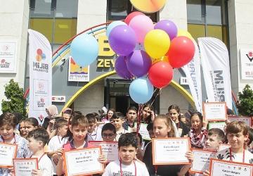 Bilim Z Akademi Öğrencileri Mezuniyet Sertifikalarını Aldı