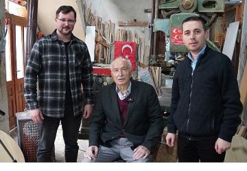 64 yıldır ahşaba hayat veriyor