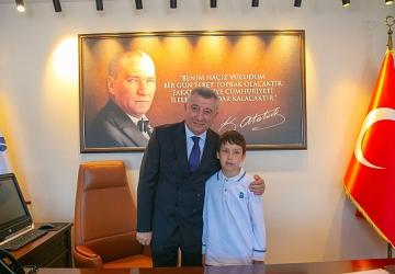 Çocuk Başkanlar Koltuğa Oturdu, İsteklerini Sıraladılar