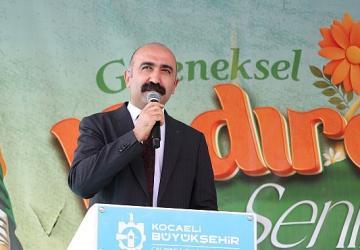 “Tahir Başkanımız anahtar teslim cemevi yapıyor"