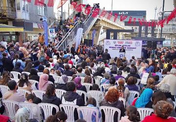 Avcılar'da Anneler Günü Sevgiyle Kutlandı