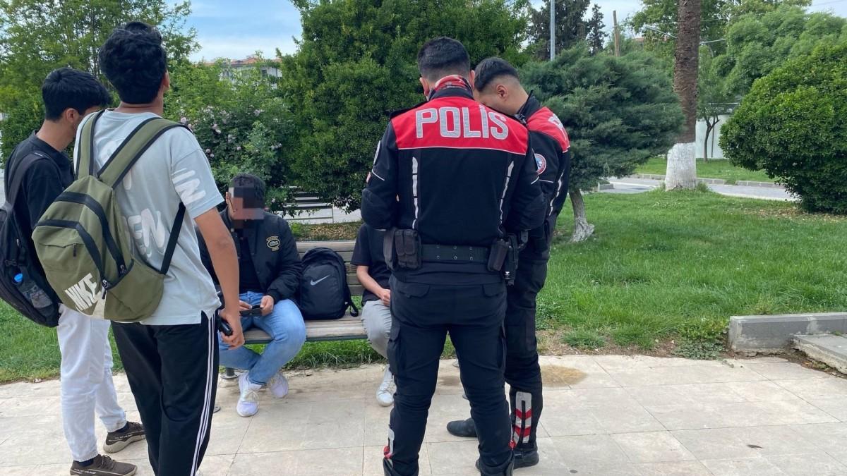 Adıyaman’da aranan 31 şahıs yakalandı: Emniyetten suç ve suçluyla mücadelede kararlılık mesajı Adıyaman’da aranan 31 şahıs yakalandı: Emniyetten suç ve suçluyla mücadelede kararlılık mesajı