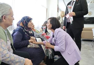 Başkan Kınay: "Karabağlar, dayanışmanın, mücadelenin ve umudun adıdır"