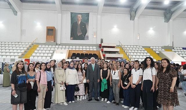 Ege Üniversitesi 70. Yılında 70 ilden 20 bin üniversite adayını ağırladı Ege Üniversitesi 70. Yılında 70 ilden 20 bin üniversite adayını ağırladı