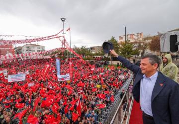 Özgür Özel Yozgat’ta konuştu: 'Bu bir cunta rejimidir, Beştepe karargahtır'