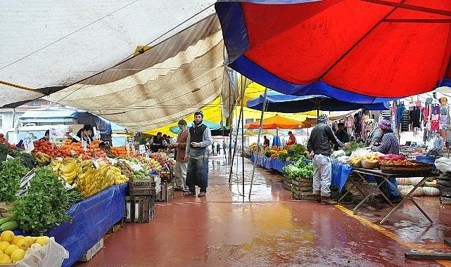 Kartepe'de Pazarlar Arefe Günü Kurulacak
