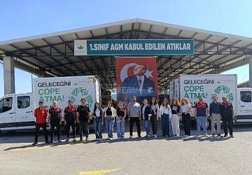 Öğrenciler kapı kapı dolaşılarak halka çevre bilinci kazandırıyor