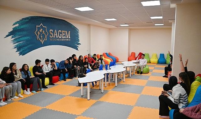 SAGEM'den ebeveynlere “Sınav Kaygısı" semineri SAGEM'den ebeveynlere “Sınav Kaygısı" semineri