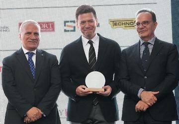 İtalya Büyükelçisi'nden DESA'ya Teşekkür Plaketi!