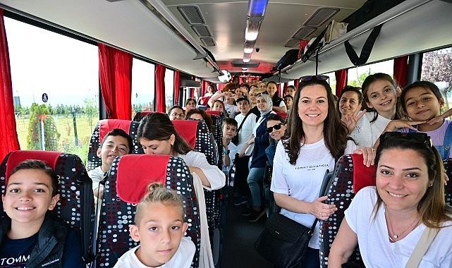 ÇKSM Öğrencileri Zorlu PSM'de Cumhuriyet'in Büyüleyici Hikayesini İzledi