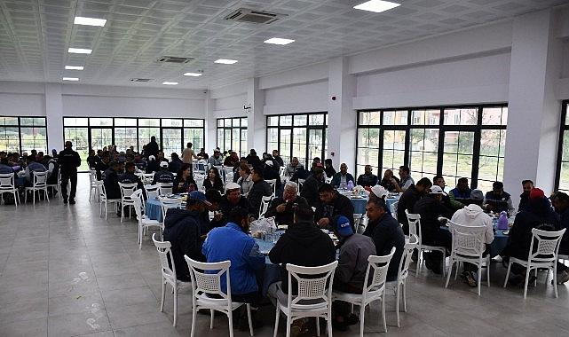 Başkan Taşyasan emekçilerle kahvaltıda buluştu