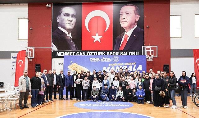 Canik Belediyesi'nin ilçede düzenlediği Canik Aile Gençlik Mangala Turnuvası büyük heyecana sahne oldu.