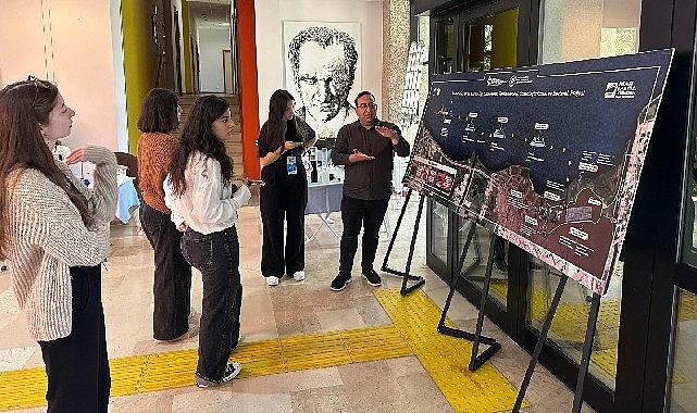 Büyükşehir'den İletişim Festivali'nde çevre farkındalığı Büyükşehir'den İletişim Festivali'nde çevre farkındalığı