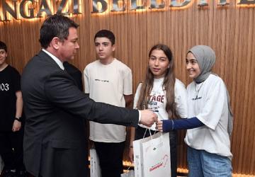 Başkan Aydın, LGS'ye hazırlanan öğrencileri ağırladı
