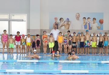 Menemen'de ücretsiz yüzme kursu kayıtları başladı
