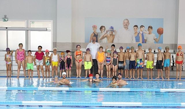 Menemen'de ücretsiz yüzme kursu kayıtları başladı