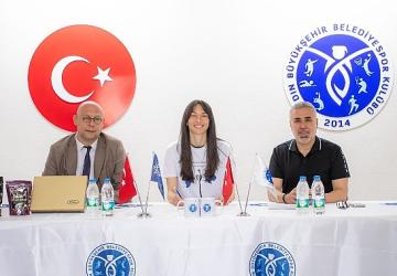 Aydın Büyükşehir Belediyespor, Kaptan Fatma Şekerci ile Yola Devam Ediyor