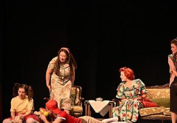 Büyükşehir Şehir Tiyatrosu ilçelerde turneye çıkıyor