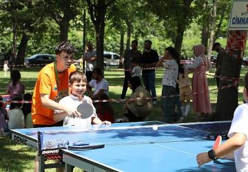 İnegöl'de Yaz Spor Okullarının Provası Spor Şenliğiyle Yapıldı