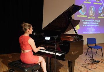 EÜ “Altın Kariyer Buluşması" sanat ve vefayı bir araya getirdi