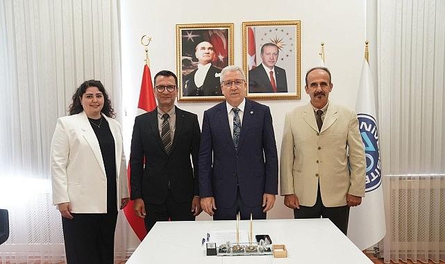 İzmir Körfezi'ndeki Çilazmak Lagünü “Biyoçeşitlilik ve Ekolojik Kalite" yönünden inceleniyor İzmir Körfezi'ndeki Çilazmak Lagünü “Biyoçeşitlilik ve Ekolojik Kalite" yönünden inceleniyor
