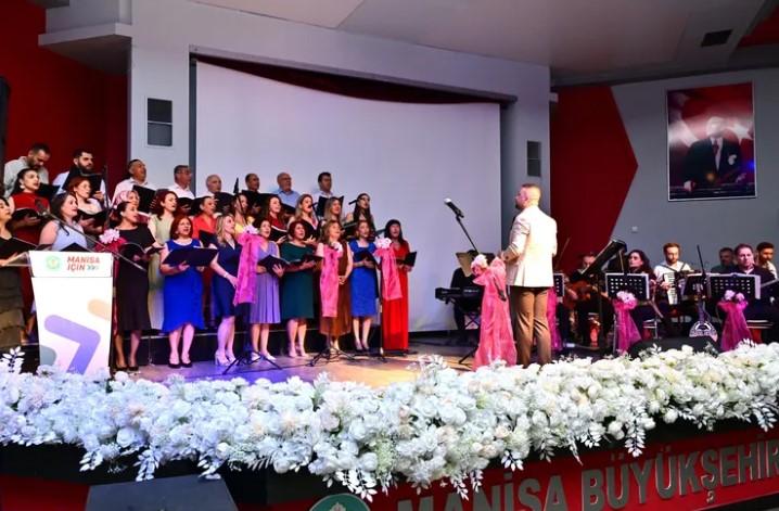 Manisa’da “Türkü Gibi Şarkılar” Konseri Büyük Beğeni Topladı Manisa’da “Türkü Gibi Şarkılar” Konseri Büyük Beğeni Topladı