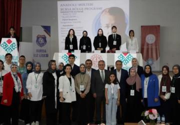 Bursa’da Edebiyat Rüzgârı: Yazar Okumaları Paneli Gerçekleşti