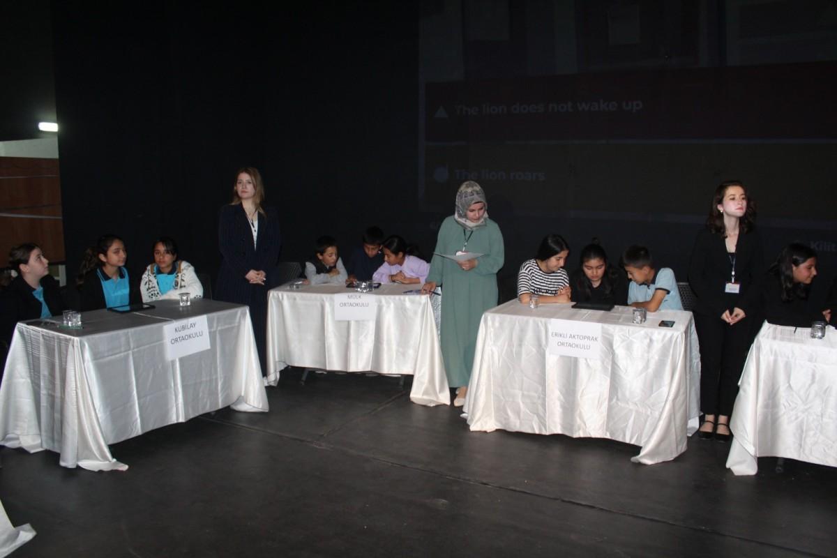 Kahta’da İngilizce Dil Festivali coşkusu Kahta’da İngilizce Dil Festivali coşkusu