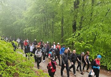 İnegöl'de 19 Mayıs Kutlamaları Doğa Yürüyüşü İle Başladı