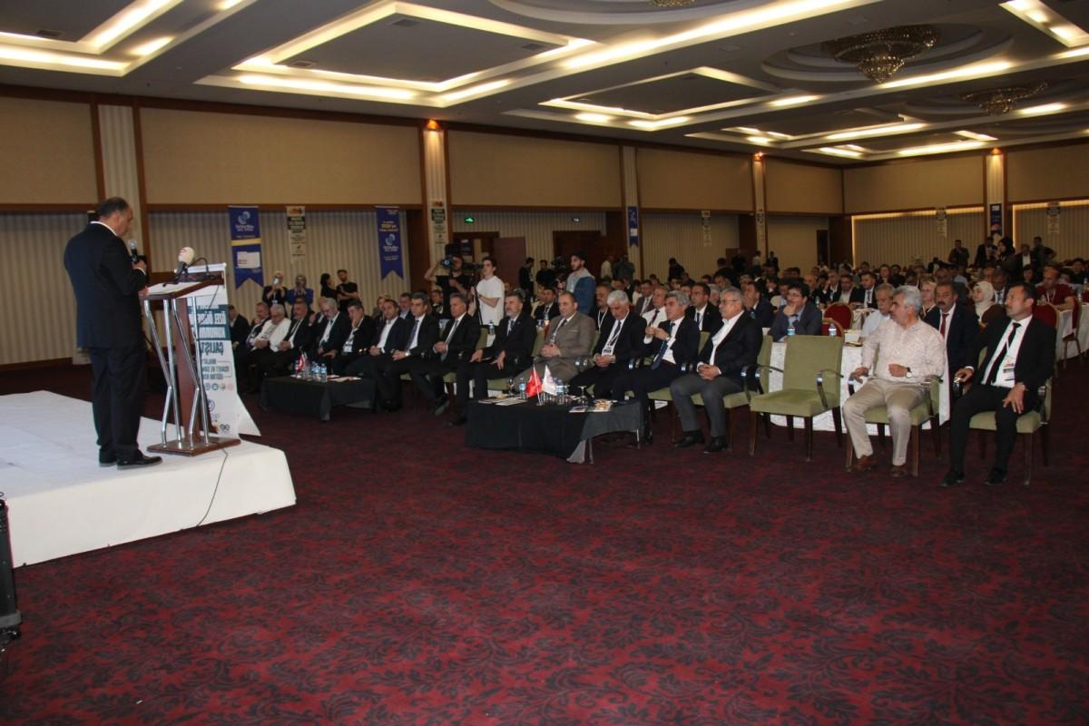 Özel öğretim kurumları çalıştayı düzenlendi: ‘Deprem bölgesinde özel teşvikler şart’ Özel öğretim kurumları çalıştayı düzenlendi: ‘Deprem bölgesinde özel teşvikler şart’